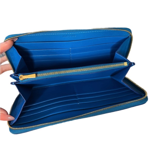 Celine Large Zipped Multifunction Bicolor Calf Leather Wallet - Picture 3 of 14